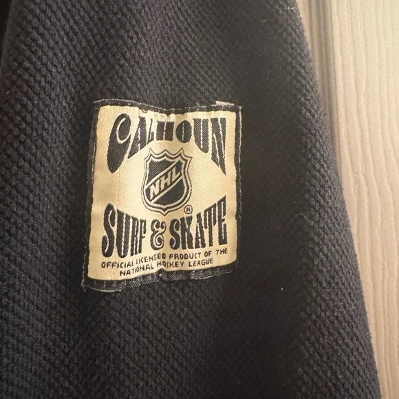 Black Boston Bruins Hoodie - Picture 4 of 4